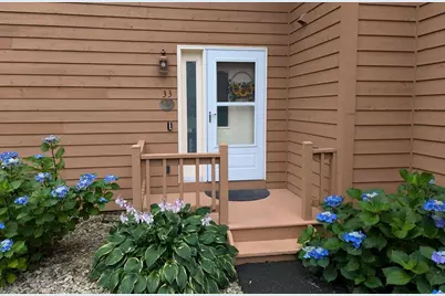 33 Clement Ct #33, Haverhill, MA 01832 - Photo 1