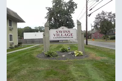 82 S Maple St #4, Westfield, MA 01085 - Photo 1