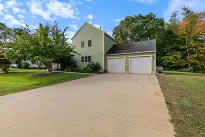 131 Hyatt, Haverhill, MA 01835 - Photo 1