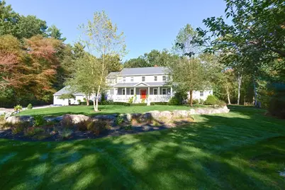 542 Ledge Rd, Seekonk, MA 02771 - Photo 1