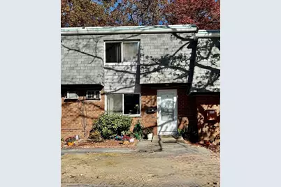 141 Thissell Ave #5, Dracut, MA 01826 - Photo 1