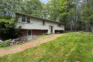 29 Magnolia Ave, Manchester by the Sea, MA 01944 - Photo 1