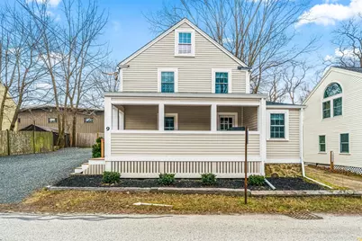 9 Grove St #9, Essex, MA 01929 - Photo 1