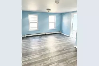 405 Lakeview Ave #1, Lowell, MA 01850 - Photo 1