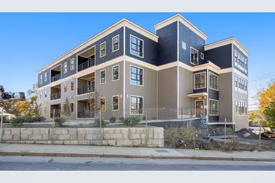 272 Lincoln St #202, Marlborough, MA 01752 - Photo 1