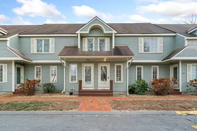 89 Hartford Avenue East #2C, Uxbridge, MA 01569 - Photo 1