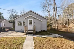 118 Lingan St, Halifax, MA 02338 - Photo 1