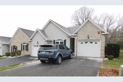 176 Canterbury Way #176, West Springfield, MA 01089 - Photo 1