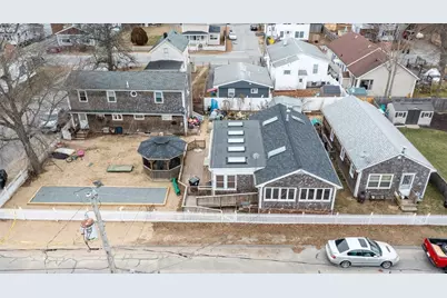 41,43,& 55 Laurel Avenue, Swansea, MA 02777 - Photo 1