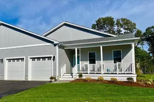 2 Beacon St, Wareham, MA 02558 - Photo 1