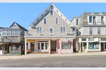 47 Circuit Avenue #1A, Oak Bluffs, MA 02557 - Photo 1