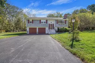 39 John Alden Rd, Seekonk, MA 02771 - Photo 1
