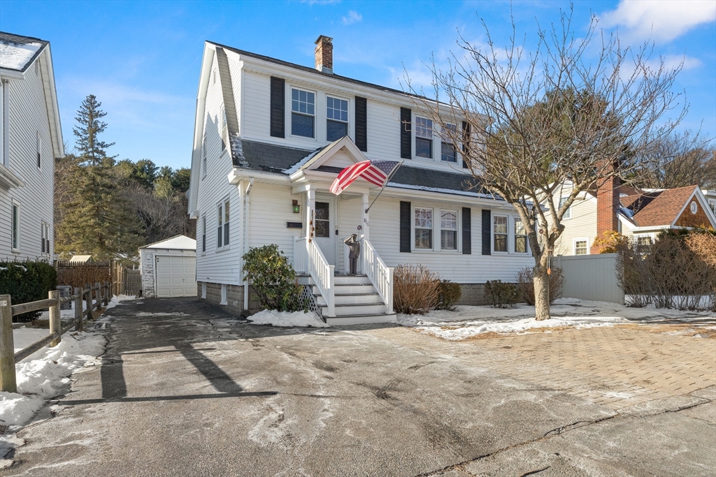 816 Lynnfield St, Lynnfield, MA 01940 - MLS 73330470 - Coldwell Banker