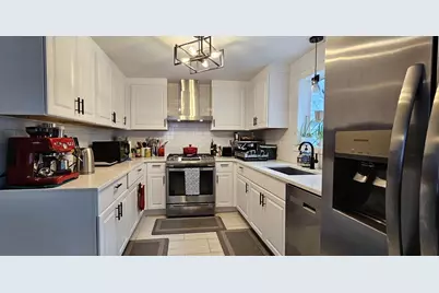 17 Michael Way, Cambridge, MA 02141 - Photo 1