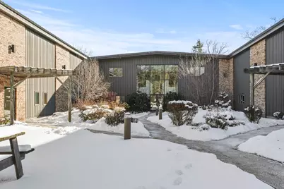 17 Downing Street, Pittsfield, MA 01201 - Photo 1