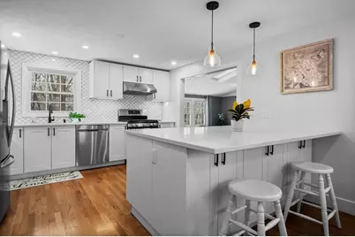 5 Orchard Ln, Danvers, MA 01923 - Photo 1