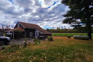 71 Russell St, Hadley, MA 01035 - Photo 1