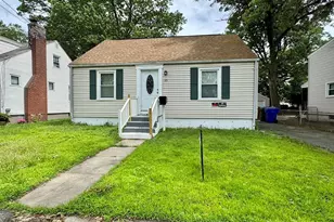 95 Victoria St, Springfield, MA 01104 - Photo 1