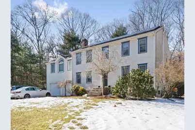 4 Castle Road, Norfolk, MA 02056 - Photo 1