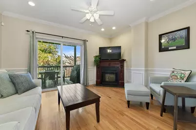 584 E 8th St #4, Boston, MA 02127 - Photo 1