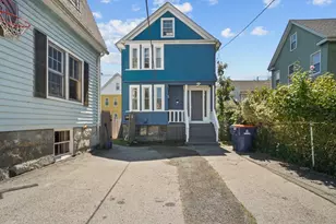 166 1/2 Grinnell St, New Bedford, MA 02740 - Photo 1