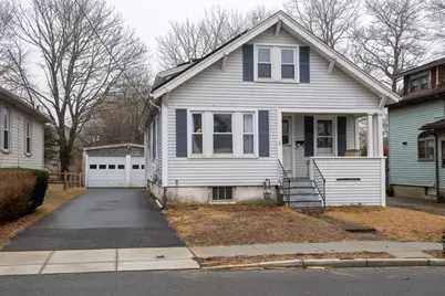 31 Hedge St, Fairhaven, MA 02719 - Photo 1