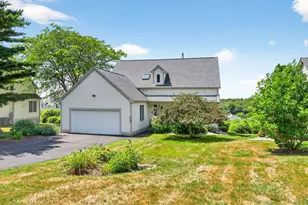 86 Fairway Dr, Dartmouth, MA 02747 - Photo 1