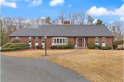 5 Magnolia Dr, Lynnfield, MA 01940 - Photo 1