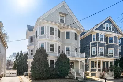 122 Davis Ave #2, Brookline, MA 02445 - Photo 1