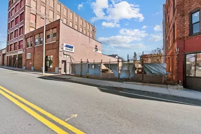 519-523 Worthington St, Springfield, MA 01105 - Photo 1