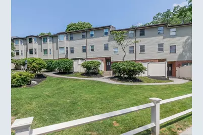 70 Regent Circle #_, Brookline, MA 02445 - Photo 1