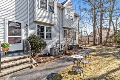 5 Kennedy Dr #6, Chelmsford, MA 01863 - Photo 1