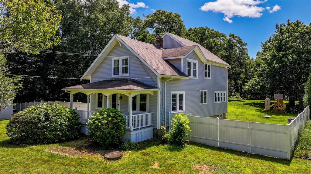 449 Old Westport Rd, Dartmouth, MA 02747 - MLS 73346293 - Coldwell Banker