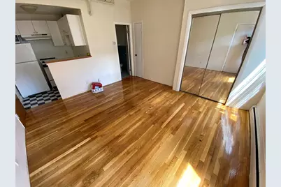 712 Commonwealth Avenue #1, Boston, MA 02215 - Photo 1