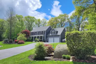 80 Deer Track Ct, Northbridge, MA 01534 - Photo 1