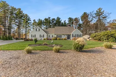 16 Forest Park Dr, Mendon, MA 01756 - Photo 1