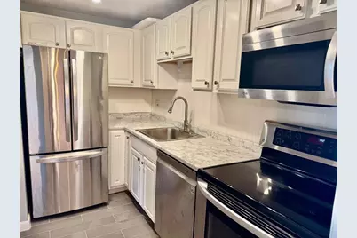 95 Fountain Ln #14, Weymouth, MA 02190 - Photo 1