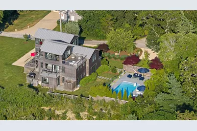 110 Fifth Street North, Edgartown, MA 02539 - Photo 1