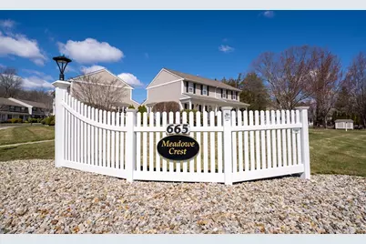 665 Center St #706, Ludlow, MA 01056 - Photo 1