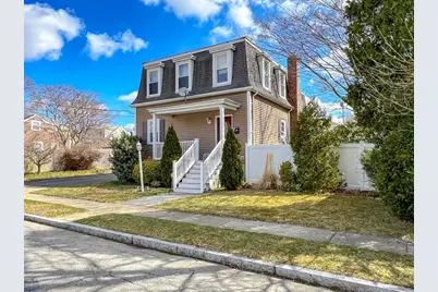 14 Maywood St, New Bedford, MA 02745 - Photo 1