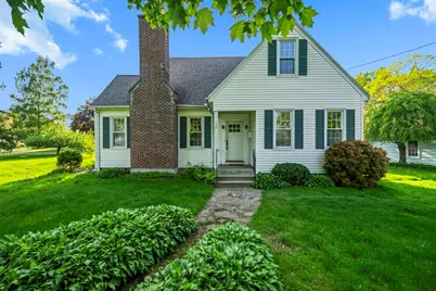 132 Lathrop St, South Hadley, MA 01075 - Photo 1