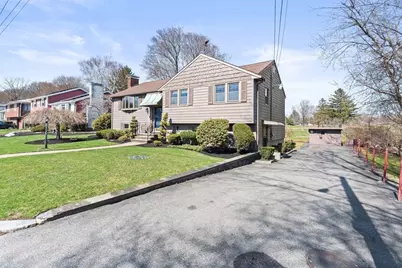 318 Laurel St, Melrose, MA 02176 - Photo 1