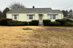 105 Denwall Dr, Springfield, MA 01119 - Photo 1