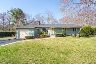 10 Temi Rd, Holliston, MA 01746 - Photo 1