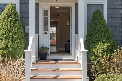 12 Neponset Ct, Boston, MA 02131 - Photo 1