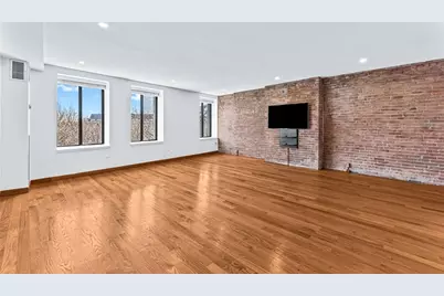 142 Commercial Street #504, Boston, MA 02109 - Photo 1