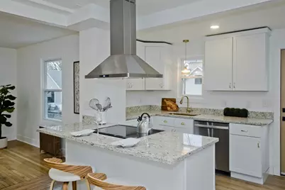 56 Colonial Ave, Springfield, MA 01109 - Photo 1