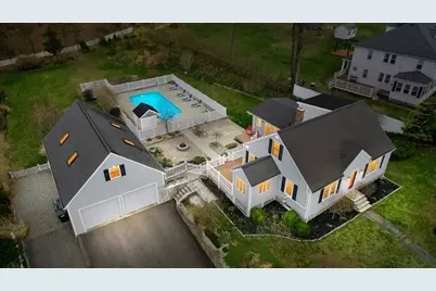 54 North St, Douglas, MA 01516 - Photo 1