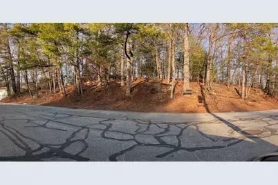 21 Granite St, Northbridge, MA 01588 - Photo 1