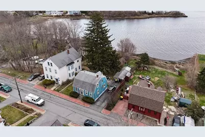 562 Main St, Somerset, MA 02726 - Photo 1